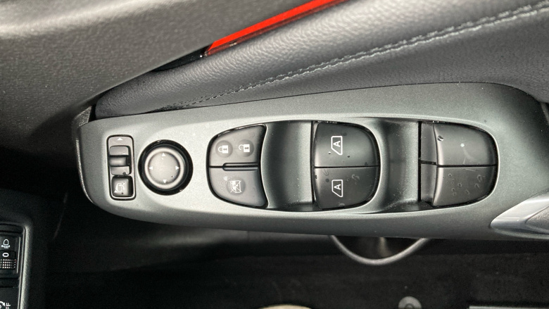 Nissan Juke 1.0 DiG-T N-Connecta 5dr DCT Petrol Hatchback